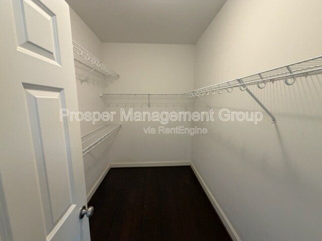 Building Photo - 11 Shadwell St