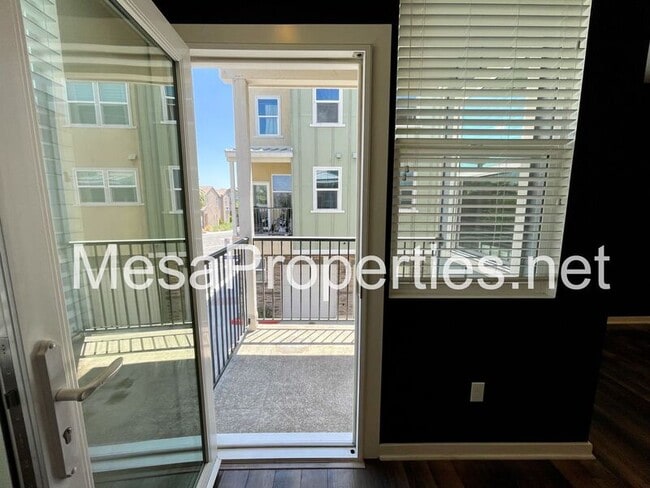 Building Photo - 8870 Camphor Ave