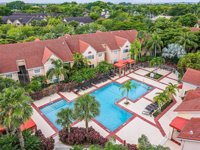 Building Photo - 10441 SW 156th Ct