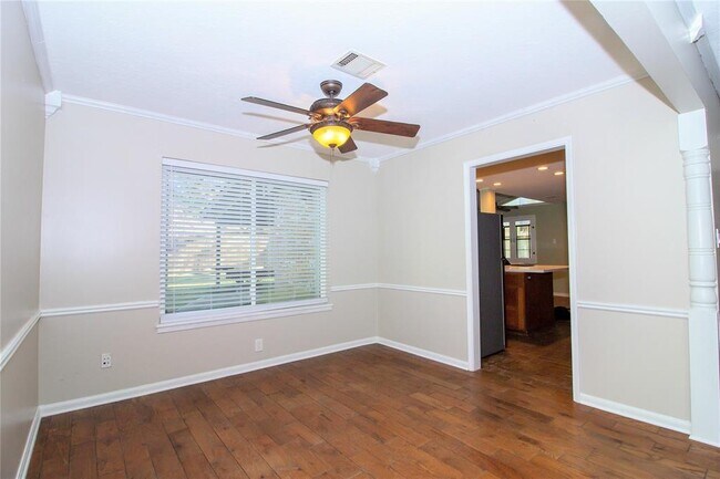 Building Photo - 7 Woody Creek Dr