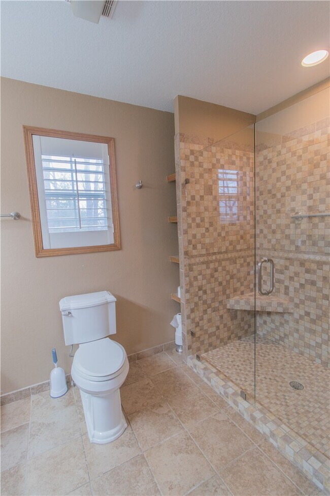 Building Photo - 903 Red Fox Cir