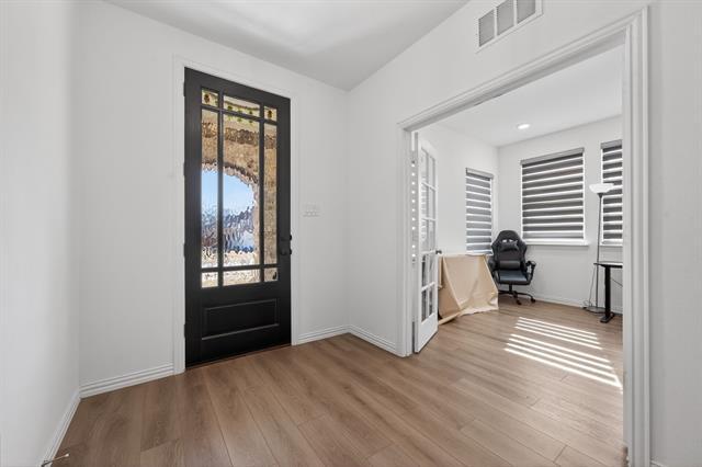 Building Photo - 2409 Lost Crk Dr