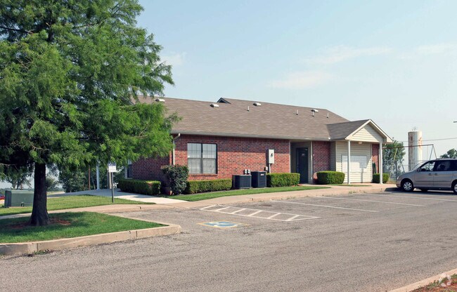 Building Photo - Stonewall Apartments