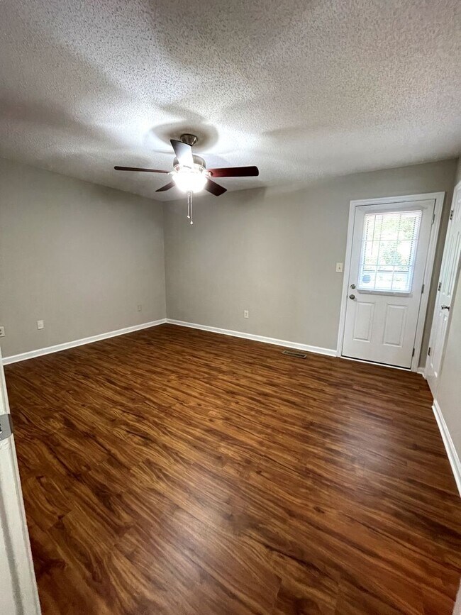 Building Photo - 1022 Cherry Hills Ct