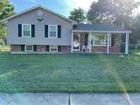 Building Photo - 809 Broadfield Dr
