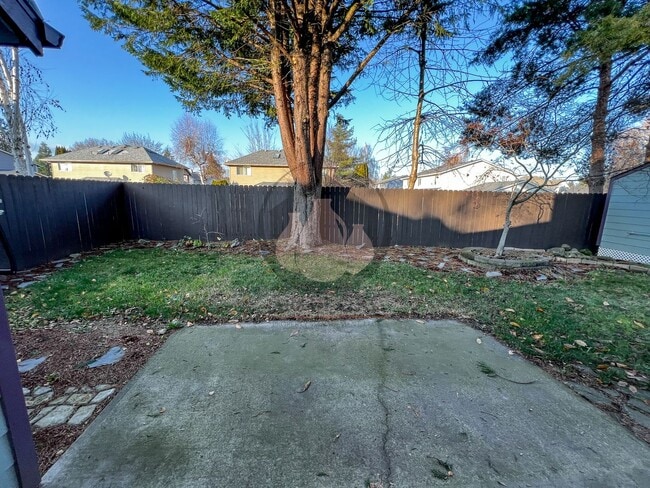 Building Photo - Charming Keizer Home-Coming First week of February