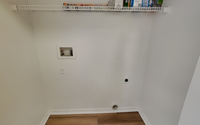 Building Photo - 3024 Andover Ct