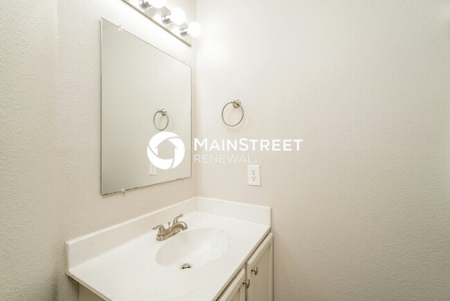 Building Photo - 3 Bedroom Pet-Friendly Home in Converse, TX with Main Street Renewal
