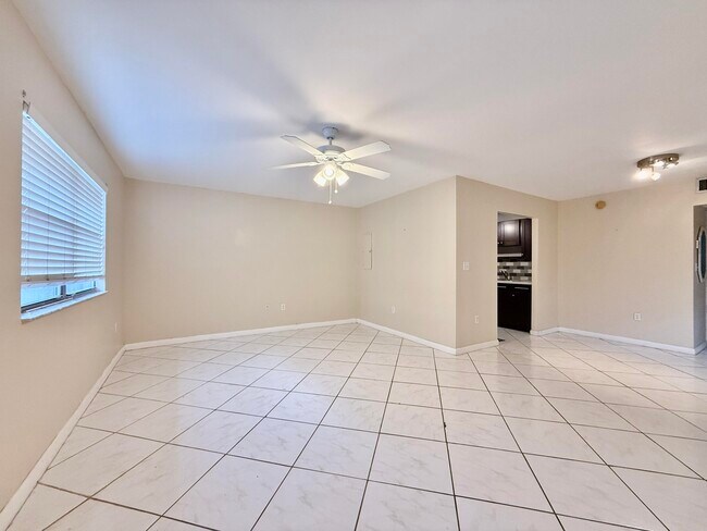 Building Photo - 139 Tuscany Ln