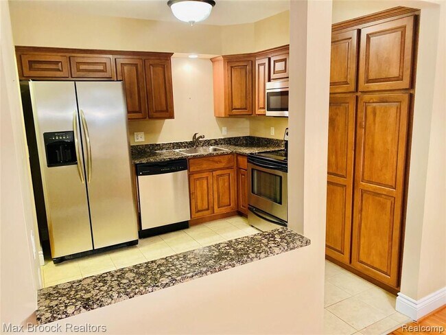 Building Photo - 1115 N Old Woodward Ave