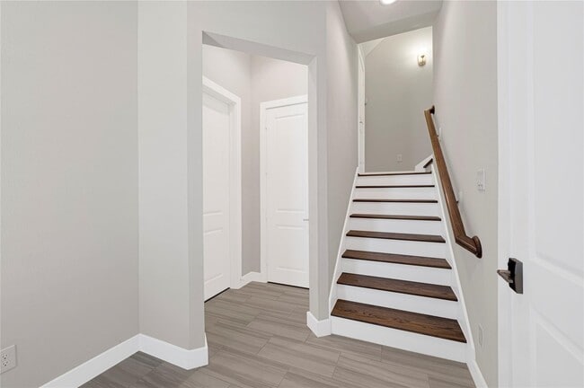 Building Photo - 1210 Cedarpost Tree Springs Pl