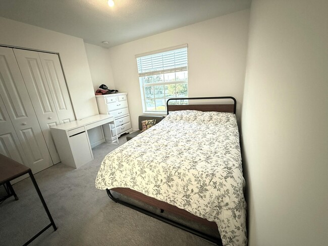 Building Photo - 6794 Broadwater Ln