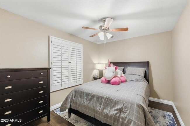 Building Photo - 6101 E Greenway Ln