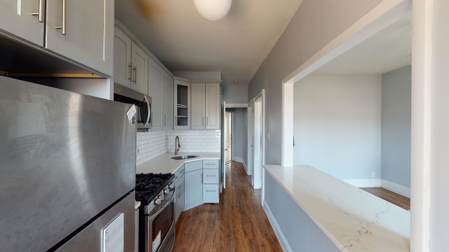 Building Photo - Beautifully renovated Bushwick apartment by A & L trains