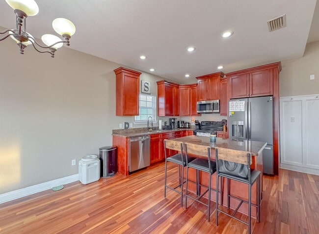 Building Photo - 6303 Rivers Landing Ct