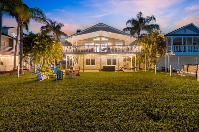 Building Photo - 555 S Gulf Dr