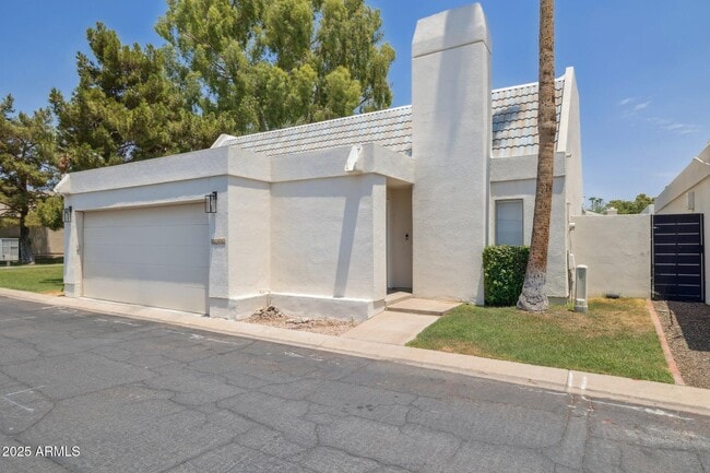 Primary Photo - 5311 N 25th St
