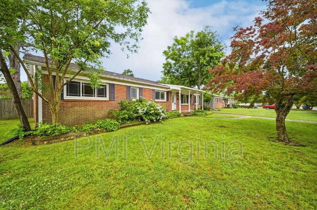 Building Photo - 5389 Susquehanna Dr
