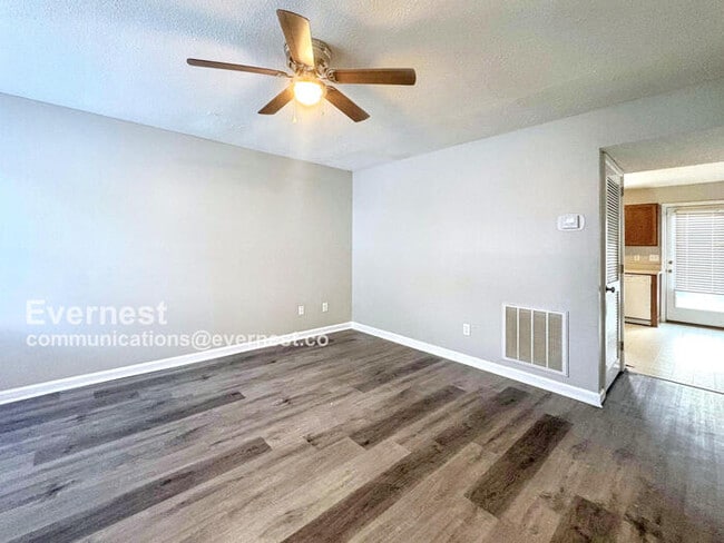 Building Photo - 4753 Cheshire Cir