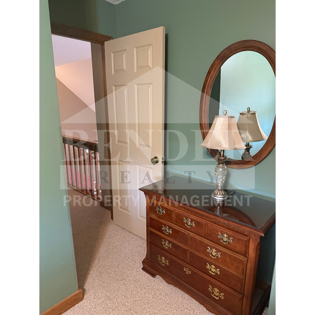 Building Photo - 178 McClary Dr