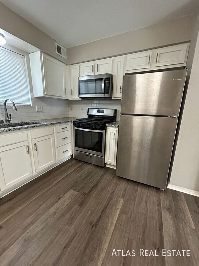 Building Photo - 9616-9618 E 23rd St S-9618