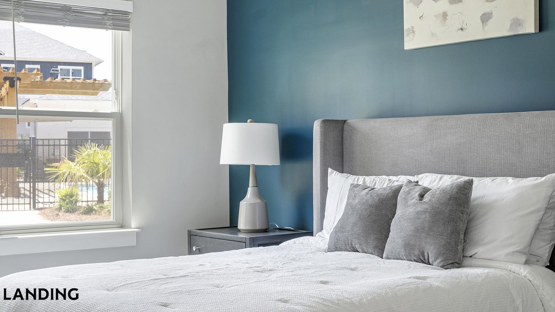 Building Photo - 1880 Maple Dr NW