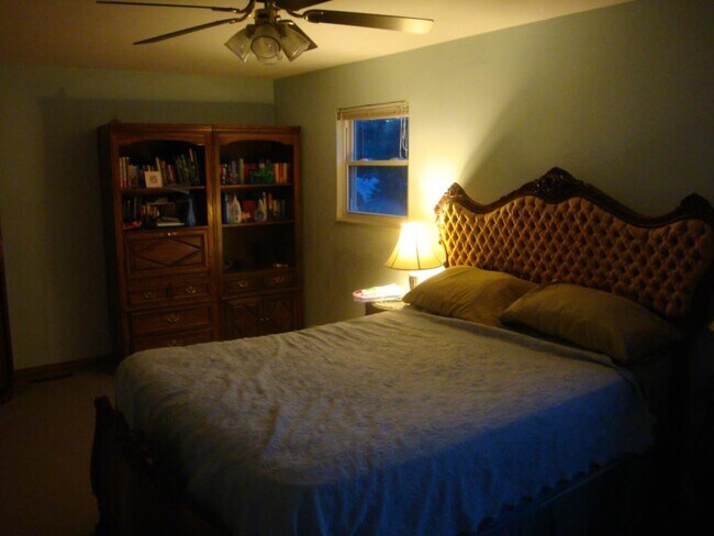 Building Photo - 1828 Marriott Ln