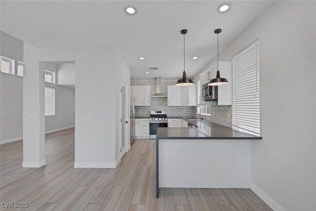 Building Photo - 1838 Thunder Mountain Dr
