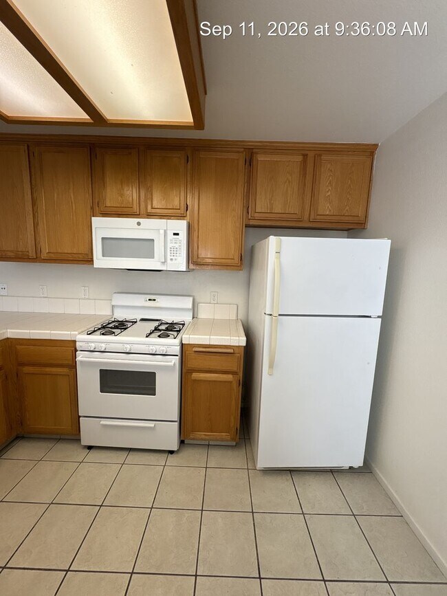 Building Photo - 2509-2511 West Lark & 2909-2911 North Zachary