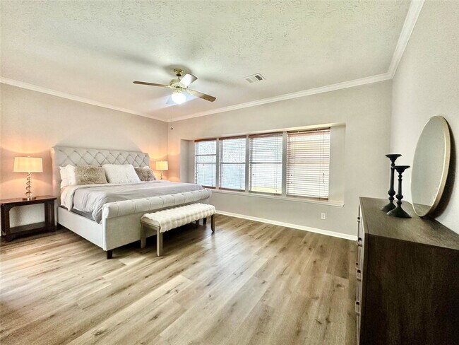 Building Photo - Sheffield Drive, Missouri City, TX 77459 - 4 BR 2.5 BA single-family home