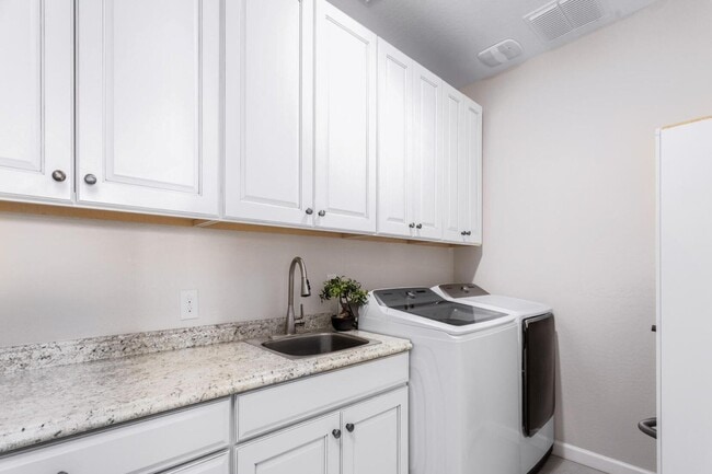 Building Photo - 18426 N 65th Pl