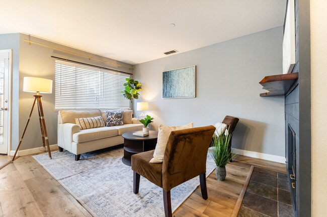 Building Photo - 1825 Hanford St