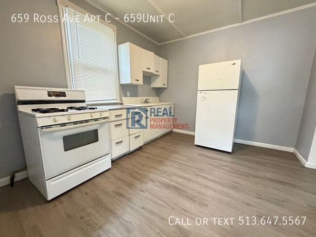 Building Photo - 659 Ross Ave