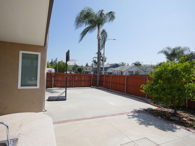 Building Photo - 5838 Mimosa Ct