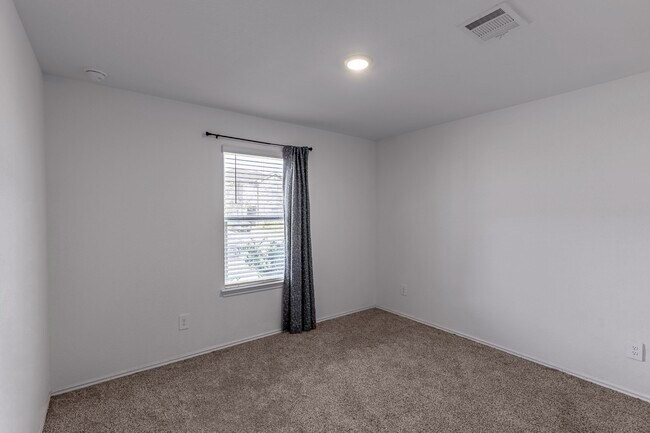 Building Photo - 40515 Crisp Beech St