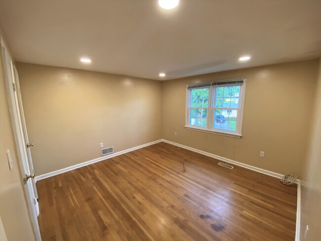 Building Photo - 12912 Sturbridge Rd