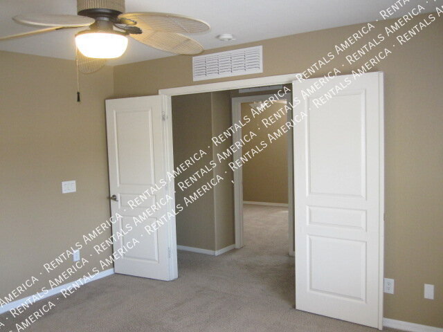 Building Photo - 12047 W Dos Rios Dr