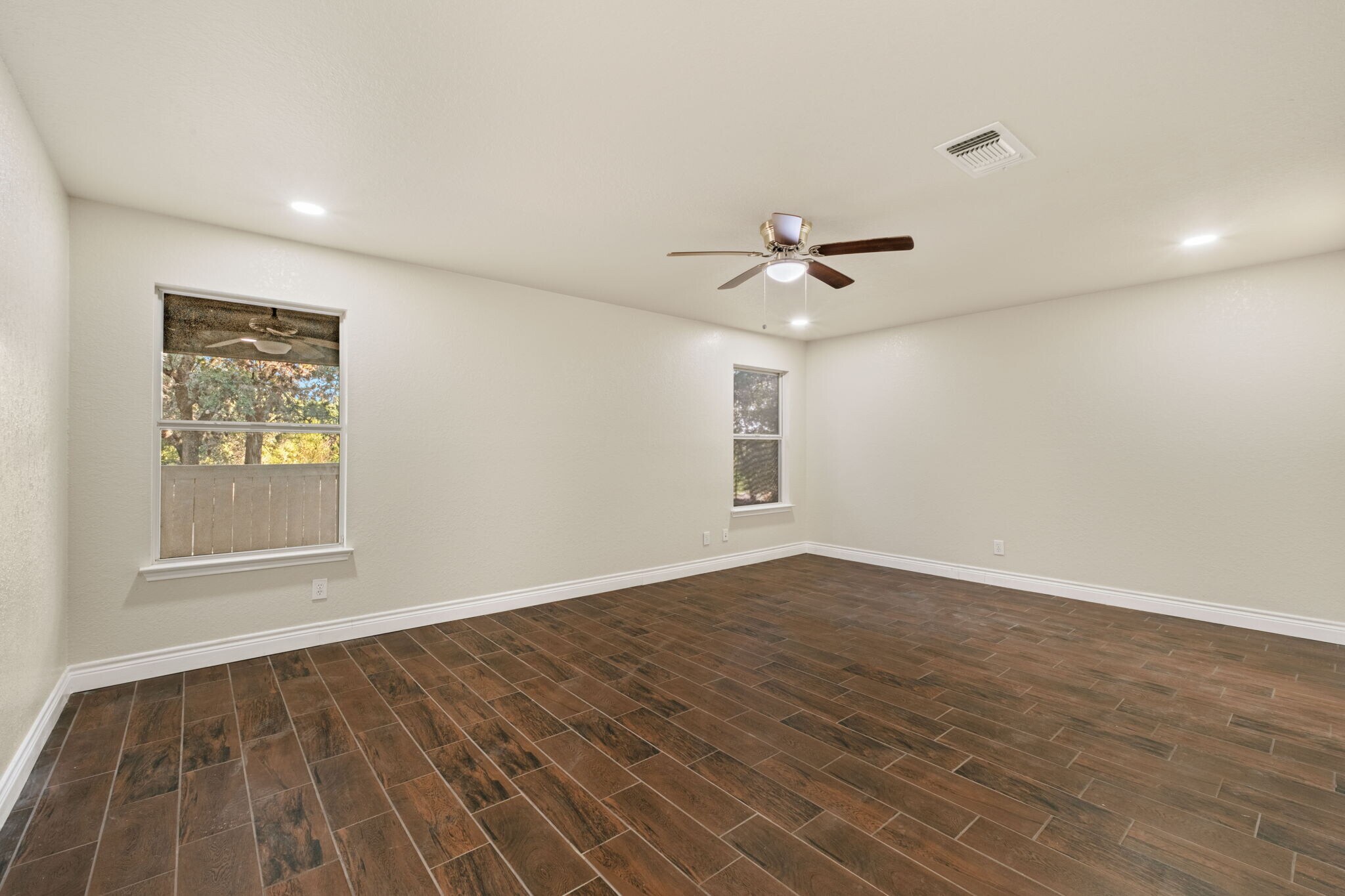 Building Photo - 7706 Mainland Woods