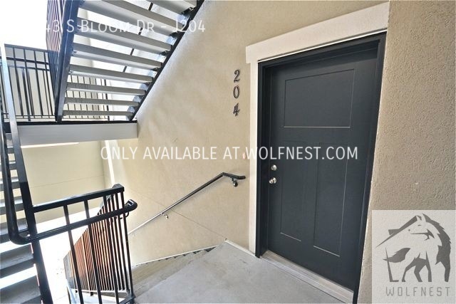 Building Photo - Stunning 3 Bed Herriman Condo! No Deposit ...