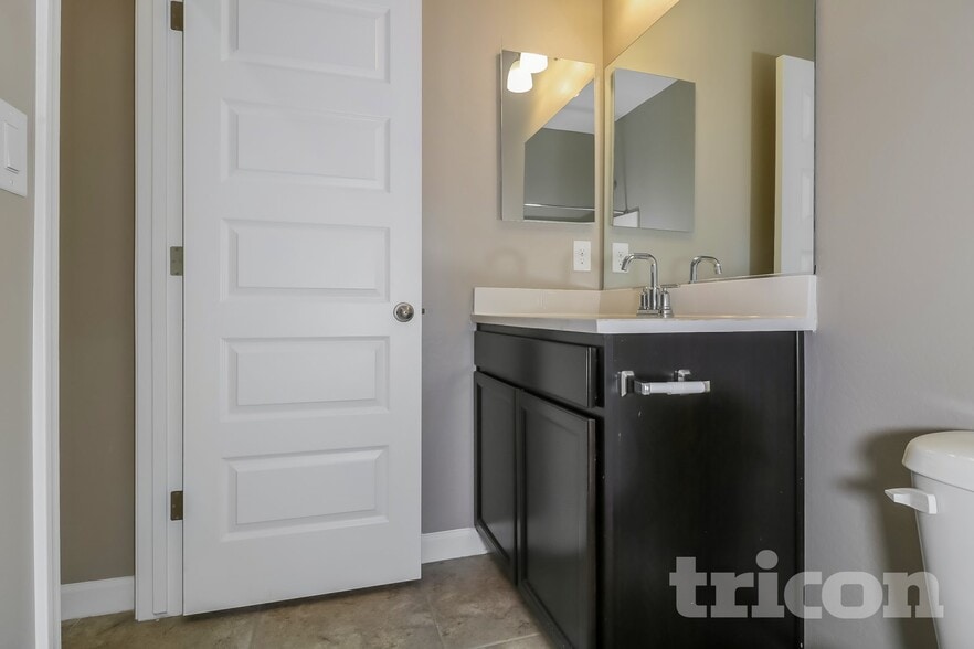 Building Photo - 5324 W Stargazer Pl