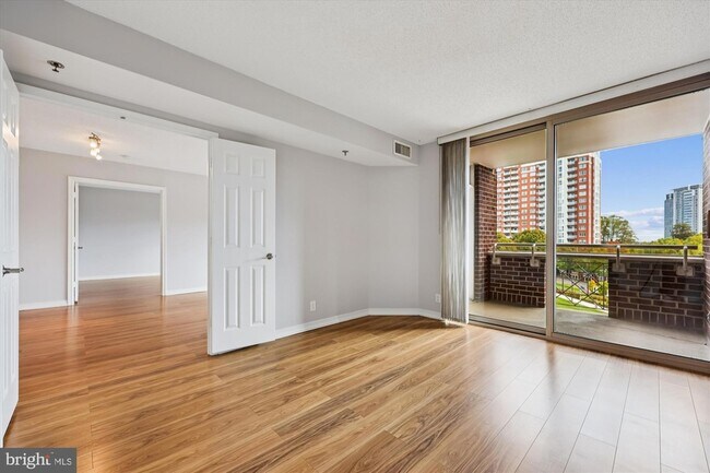 Building Photo - 5809 Nicholson Ln