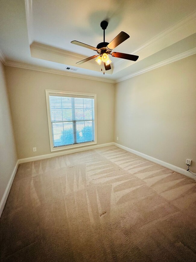 Building Photo - 202 Landings Pointe Ln