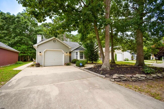 Building Photo - 712 Eagle Point Ct