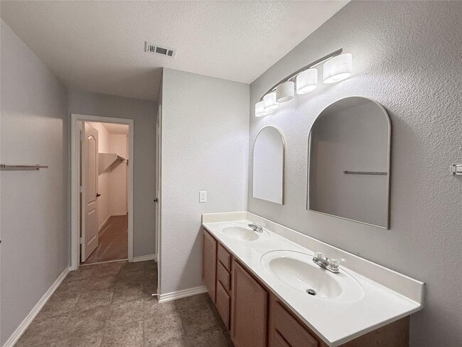 Building Photo - 6708 Cornish Hen Ln