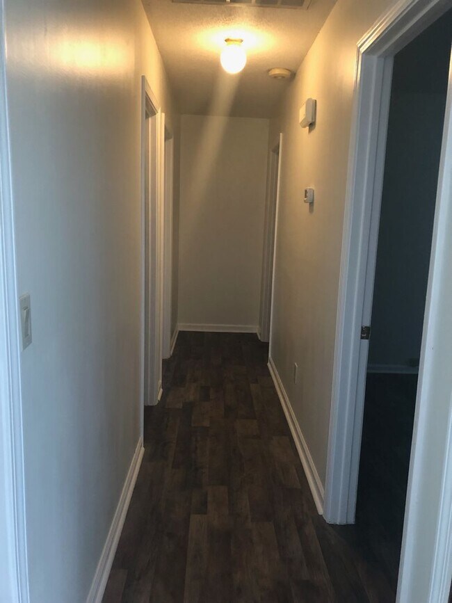 Building Photo - 3 Bed, 2 Bath home in Kings Grant!