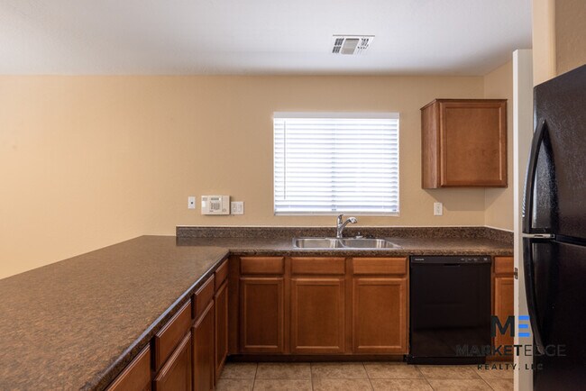 Building Photo - 4Bed/3Bath Home in Maricopa! JOIN THE WAIT...