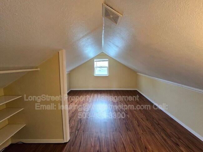 Building Photo - 1740 SW 12th Ave