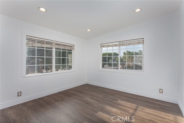 Building Photo - 9502 Laurel Canyon Blvd