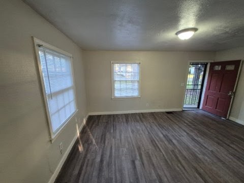 Building Photo - 3251 Meadow Ln