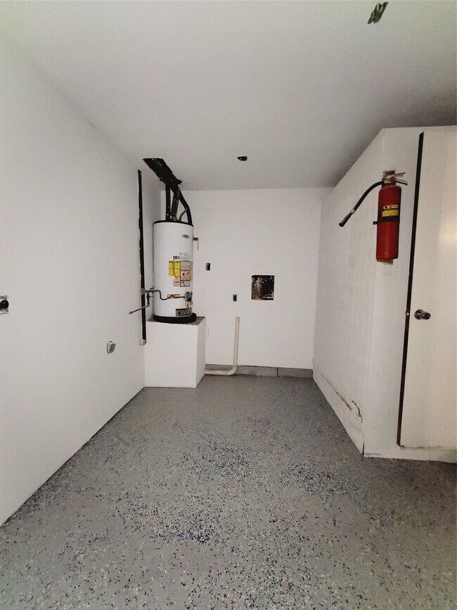 Building Photo - 7535 Thurow St